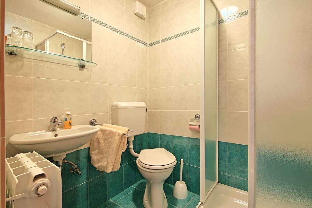 Apartments Bazjak Livade Szoba fotó